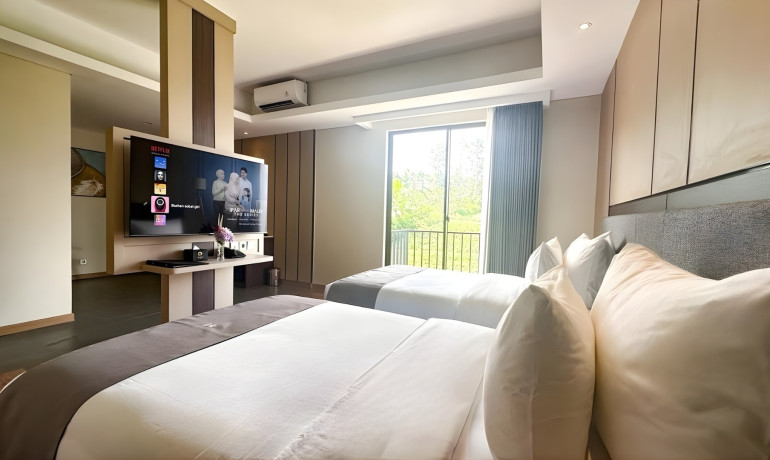 Premier Room